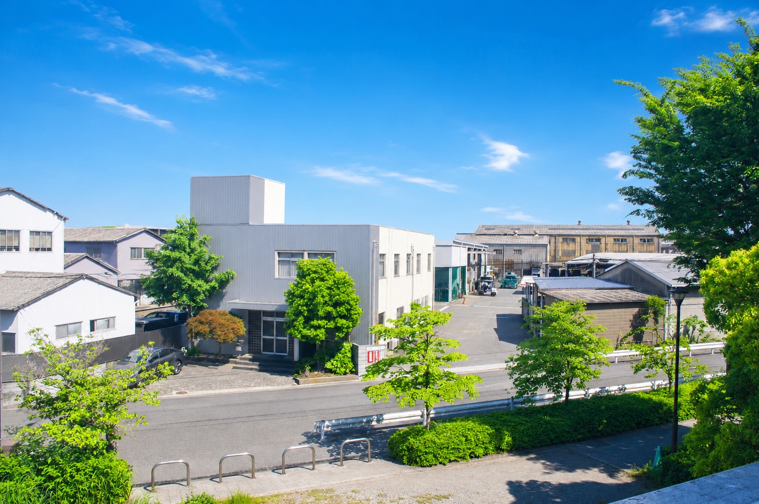 工場と緑地