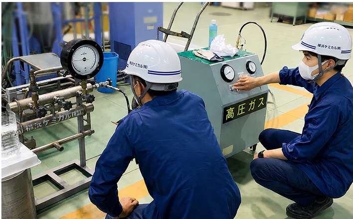 設備の点検作業